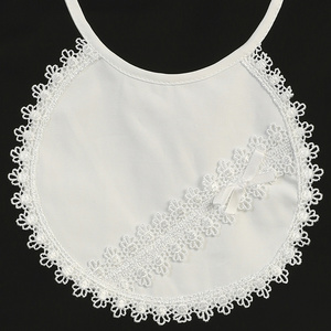 Cotton bib with lace trims