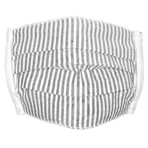 Facemask with pleats